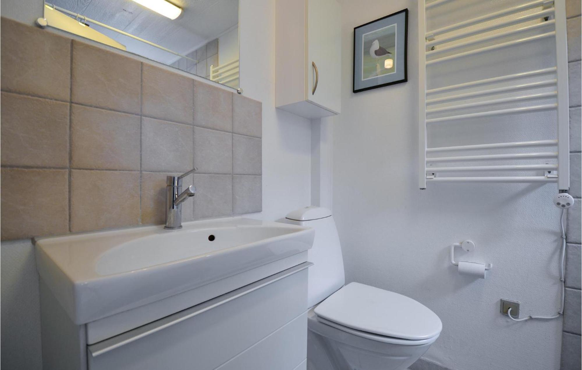 3 Bedroom Amazing Home In Ebeltoft Bagian luar foto